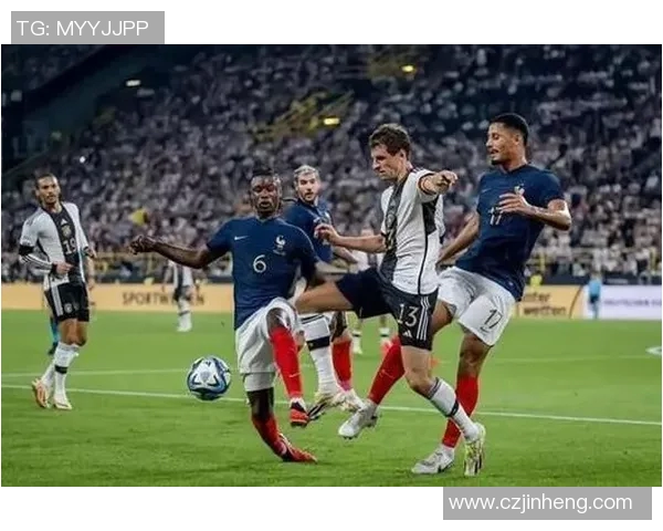 德国传奇射手穆勒辉煌职业生涯与进球艺术全面解读